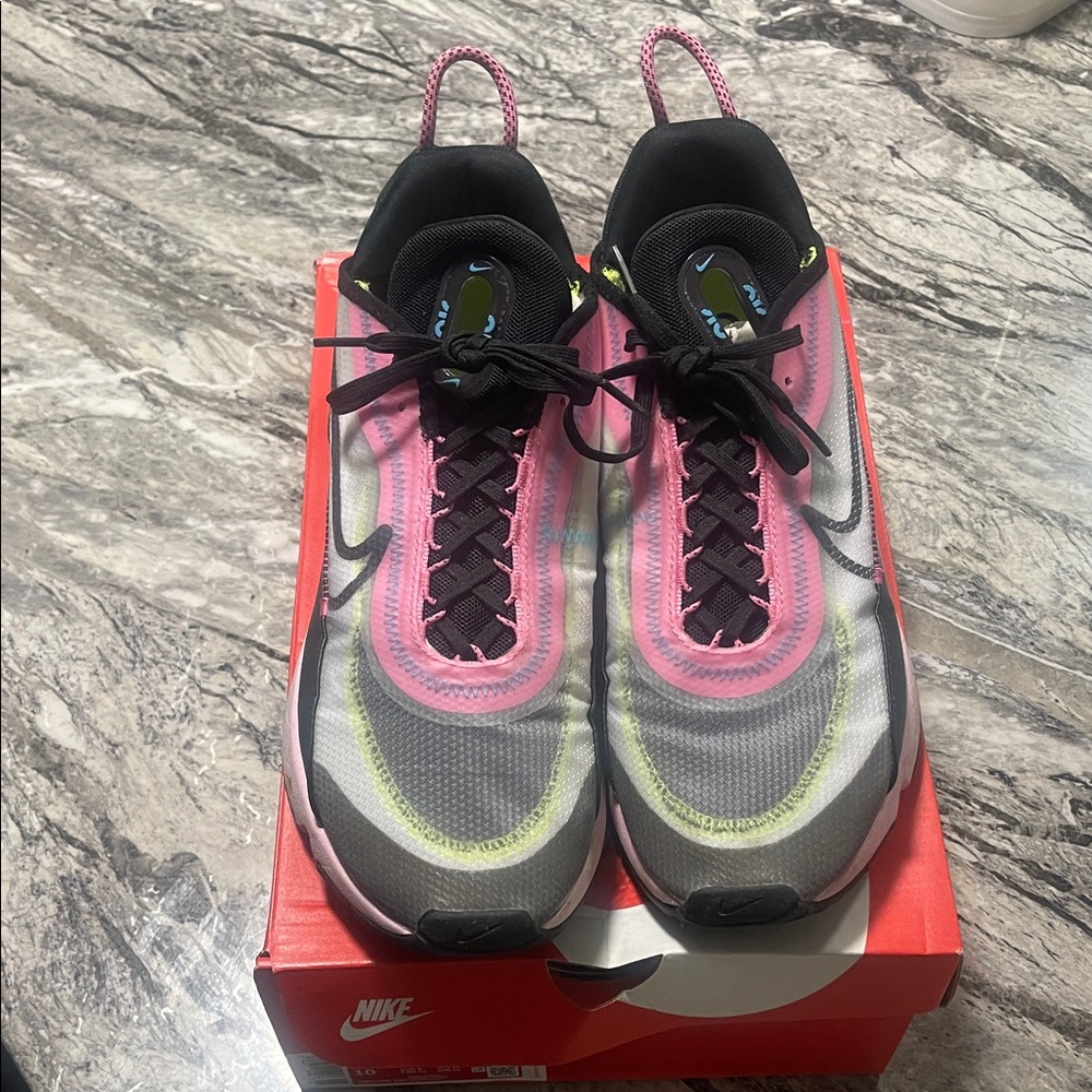 Nike Air Max 2090